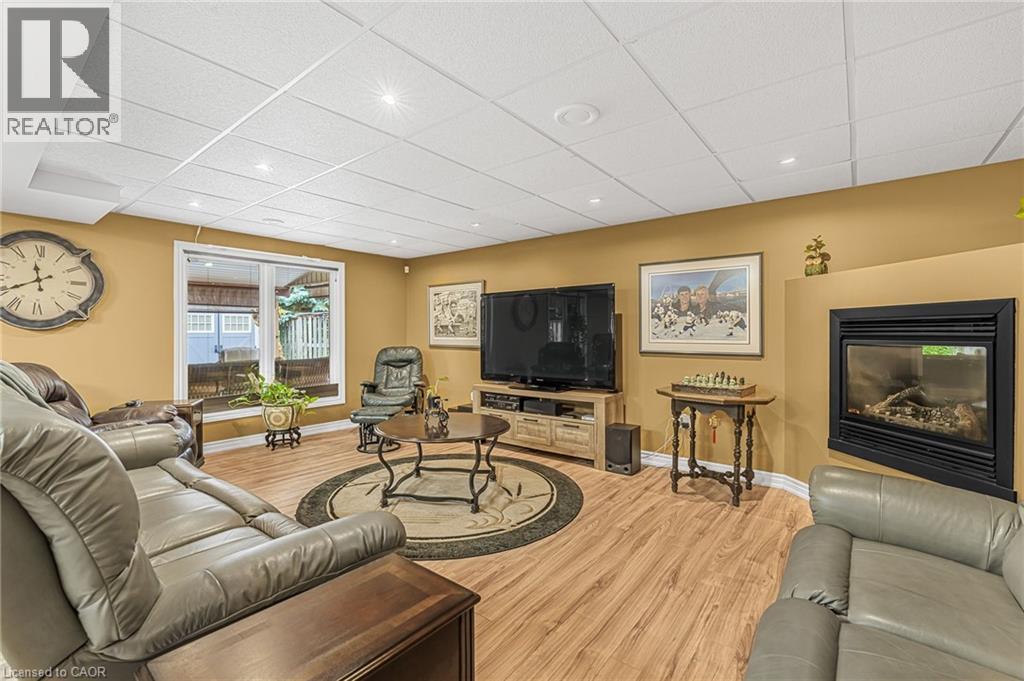 8 Oakridge Boulevard, Fonthill, Ontario  L3E 0R7 - Photo 25 - 40772082