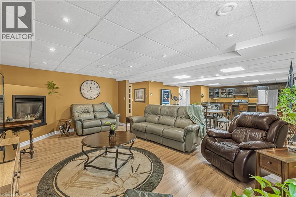 8 Oakridge Boulevard, Fonthill, Ontario  L3E 0R7 - Photo 27 - 40772082