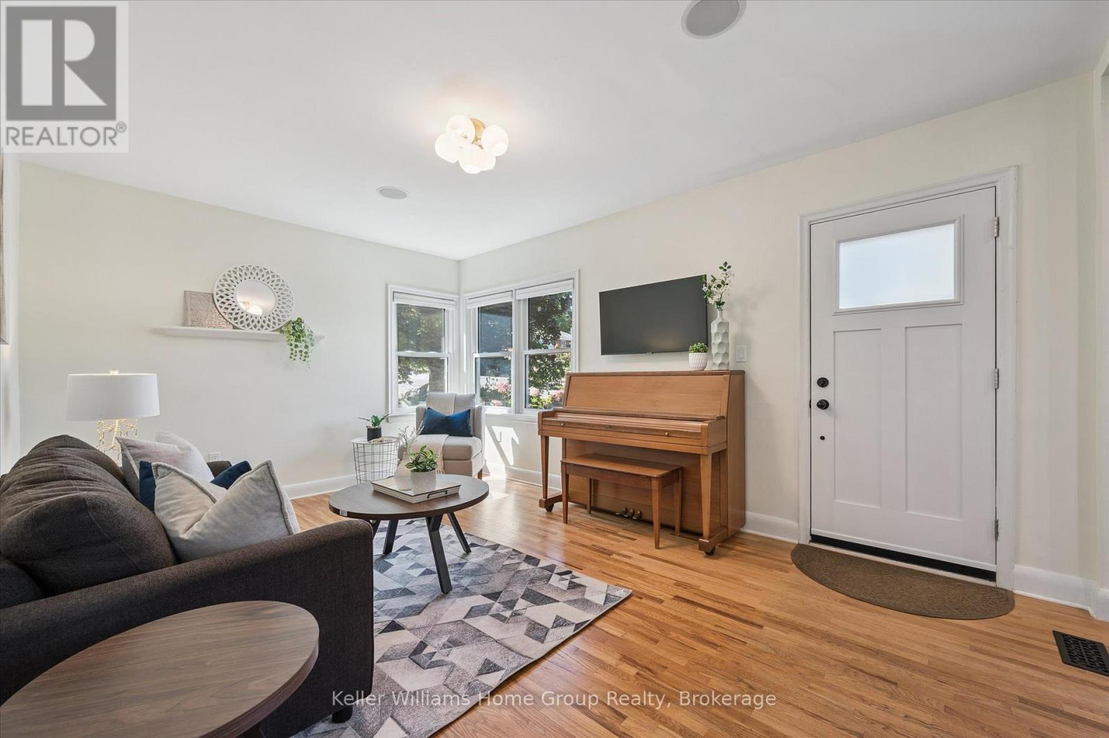 30 Barton Street, Guelph (Exhibition Park), Ontario  N1H 1M3 - Photo 7 - X12418058