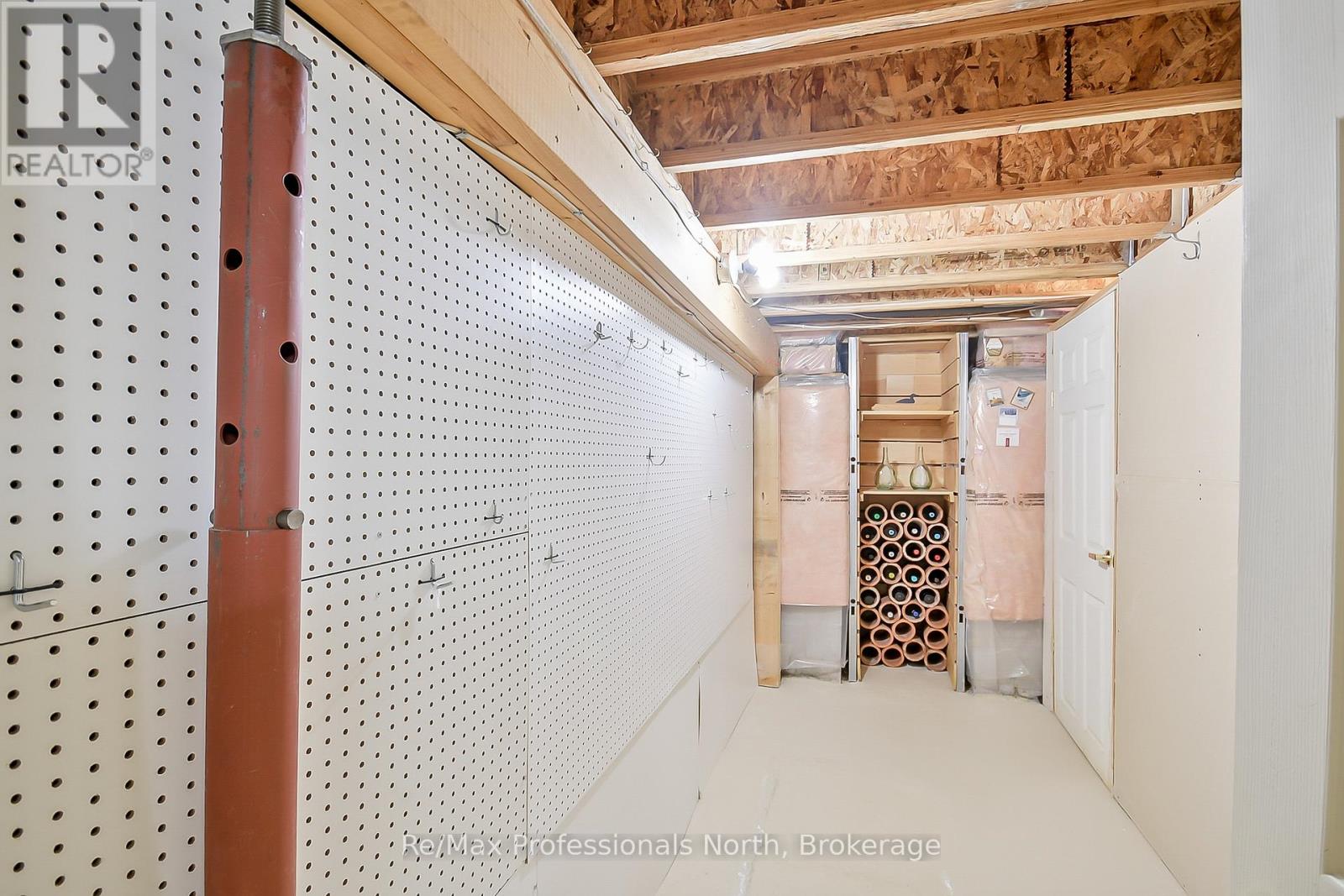15 Pineridge Gate, Gravenhurst, Ontario  P1P 1Y4 - Photo 31 - X12418060