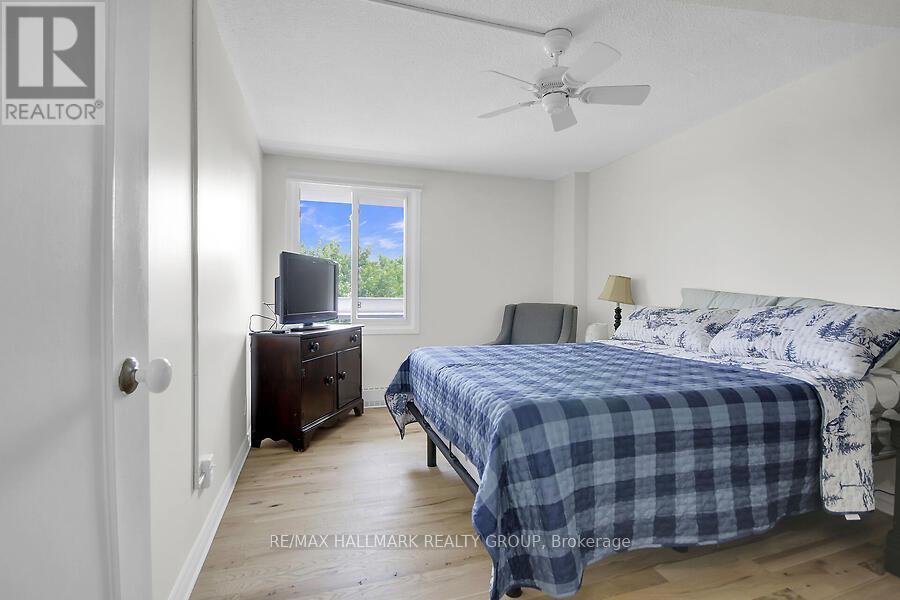 705 - 1081 Ambleside Drive, Ottawa, Ontario  K2B 8C8 - Photo 10 - X12418042