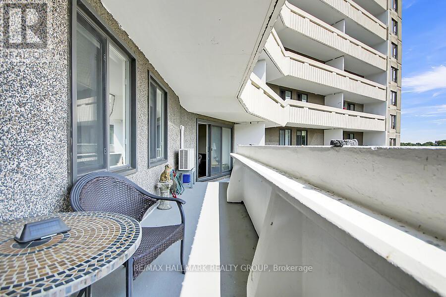 705 - 1081 Ambleside Drive, Ottawa, Ontario  K2B 8C8 - Photo 3 - X12418042