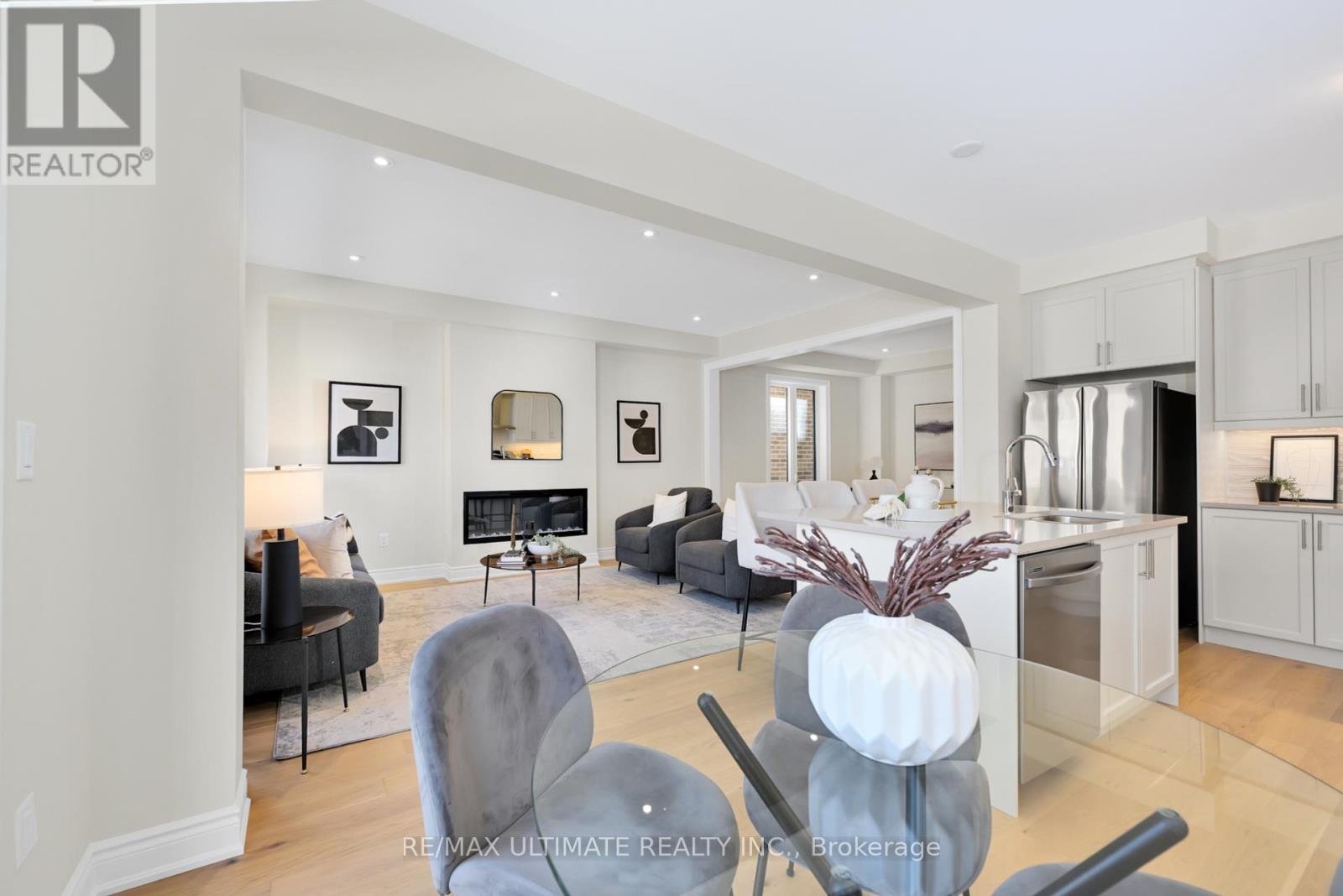 1859 Irish Moss Square, Pickering, Ontario  L1Y 0B4 - Photo 15 - E12418012