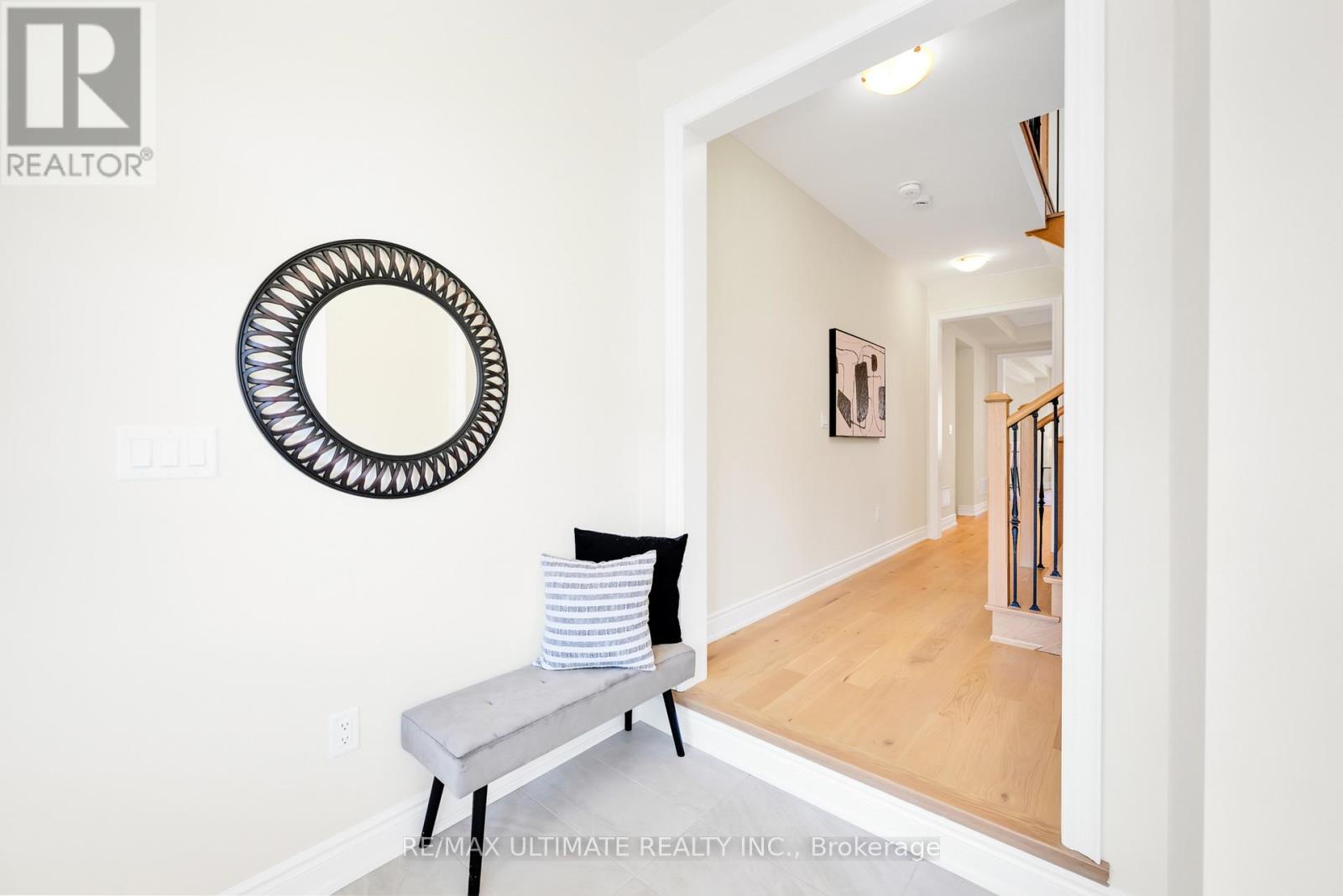 1859 Irish Moss Square, Pickering, Ontario  L1Y 0B4 - Photo 2 - E12418012