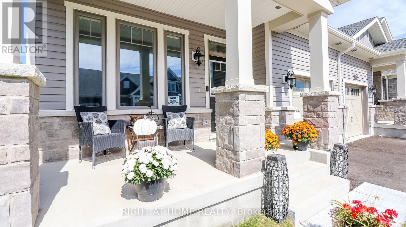 708 Sargeant Place N, Innisfil, Ontario  L9S 0S9 - Photo 4 - N12418007