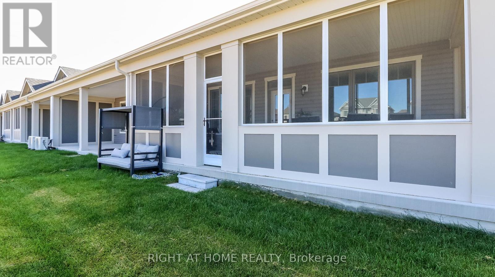 708 Sargeant Place N, Innisfil, Ontario  L9S 0S9 - Photo 8 - N12418007