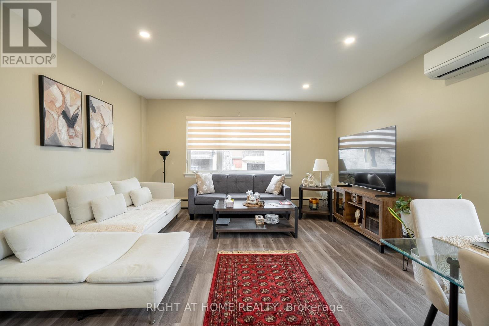 285 Richmond Street S, Richmond Hill, Ontario  L4C 3Z2 - Photo 10 - N12418014