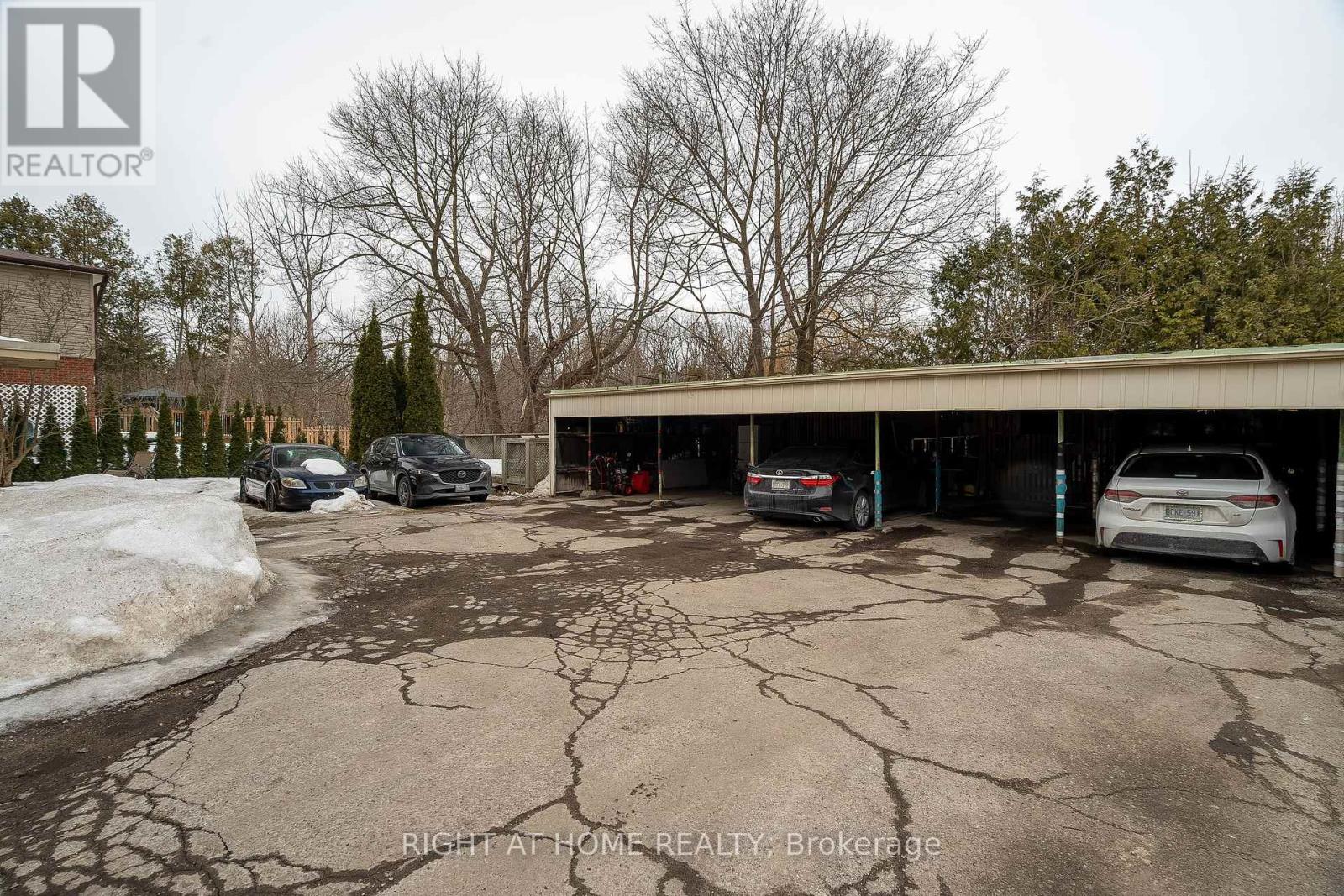 285 Richmond Street S, Richmond Hill, Ontario  L4C 3Z2 - Photo 21 - N12418014