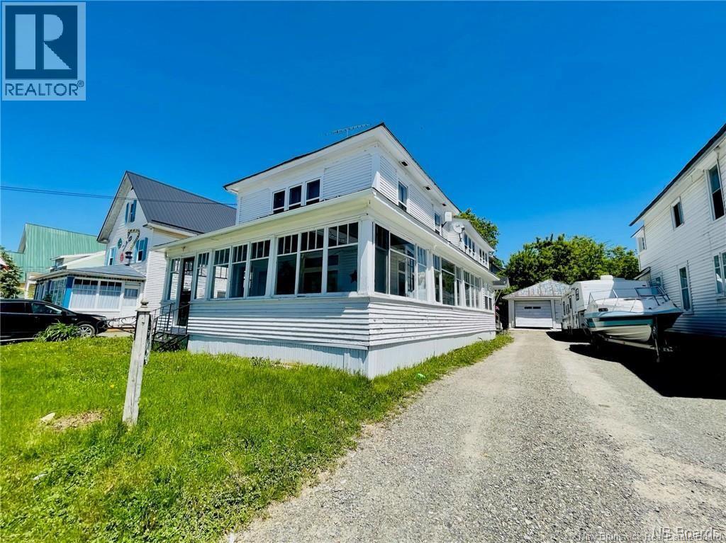 354 Main Street, Hartland, New Brunswick  E7P 2M9 - Photo 2 - NB119784