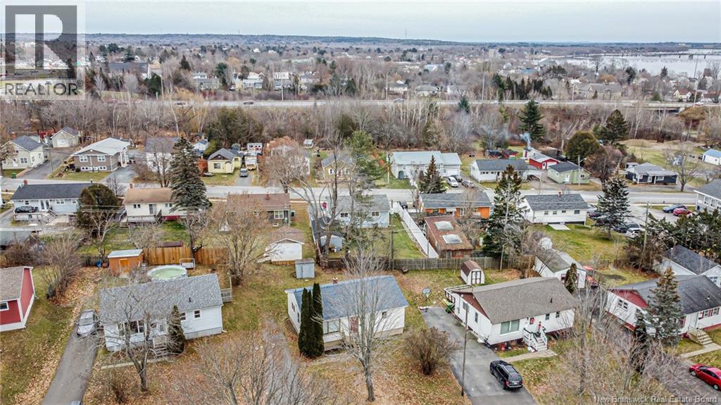 122 Preston Drive, Fredericton, New Brunswick  E3A 2L6 - Photo 3 - NB127064
