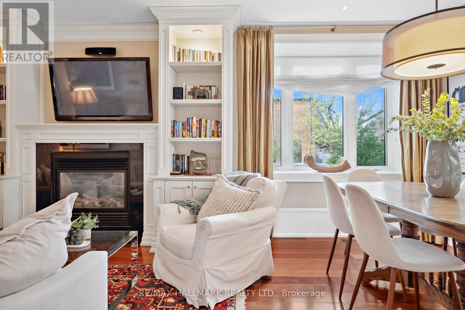 85 Sorauren Avenue, Toronto, Ontario  M6R 2E1 - Photo 11 - W12418005