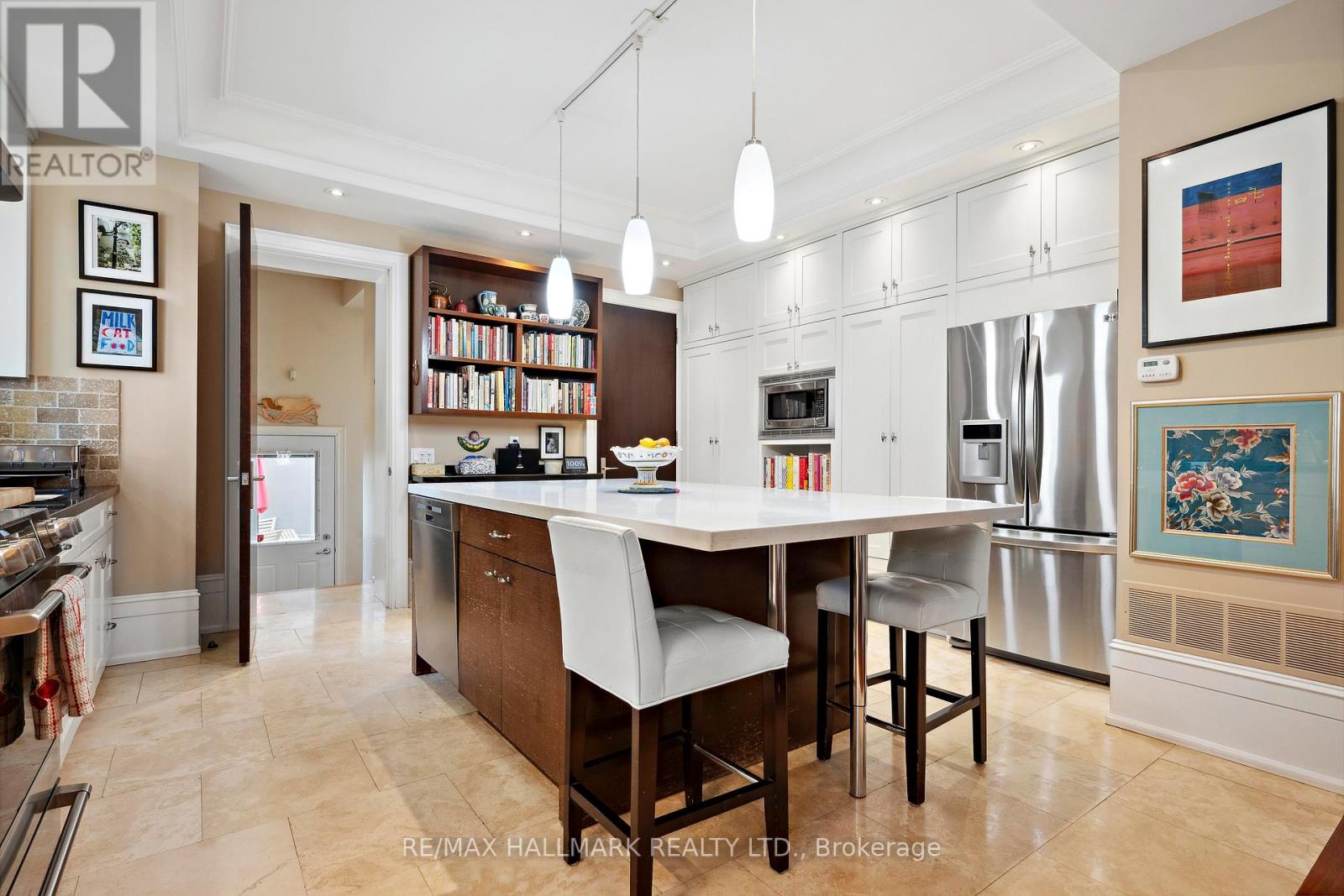 85 Sorauren Avenue, Toronto, Ontario  M6R 2E1 - Photo 25 - W12418005