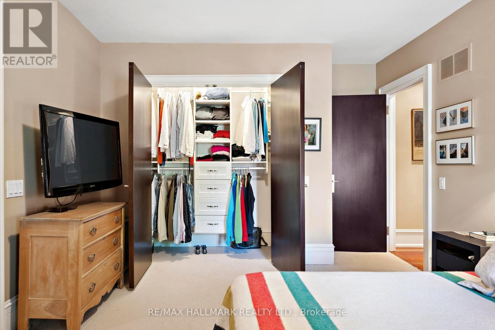 85 Sorauren Avenue, Toronto, Ontario  M6R 2E1 - Photo 28 - W12418005