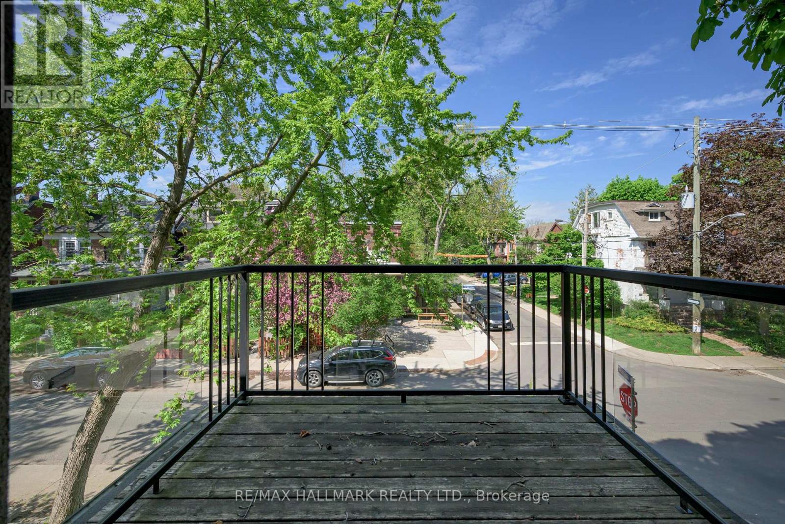 85 Sorauren Avenue, Toronto, Ontario  M6R 2E1 - Photo 34 - W12418005