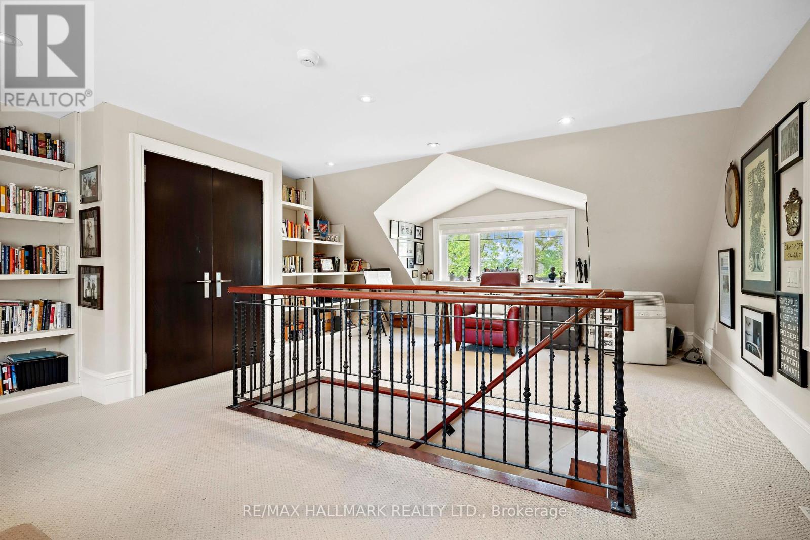 85 Sorauren Avenue, Toronto, Ontario  M6R 2E1 - Photo 37 - W12418005