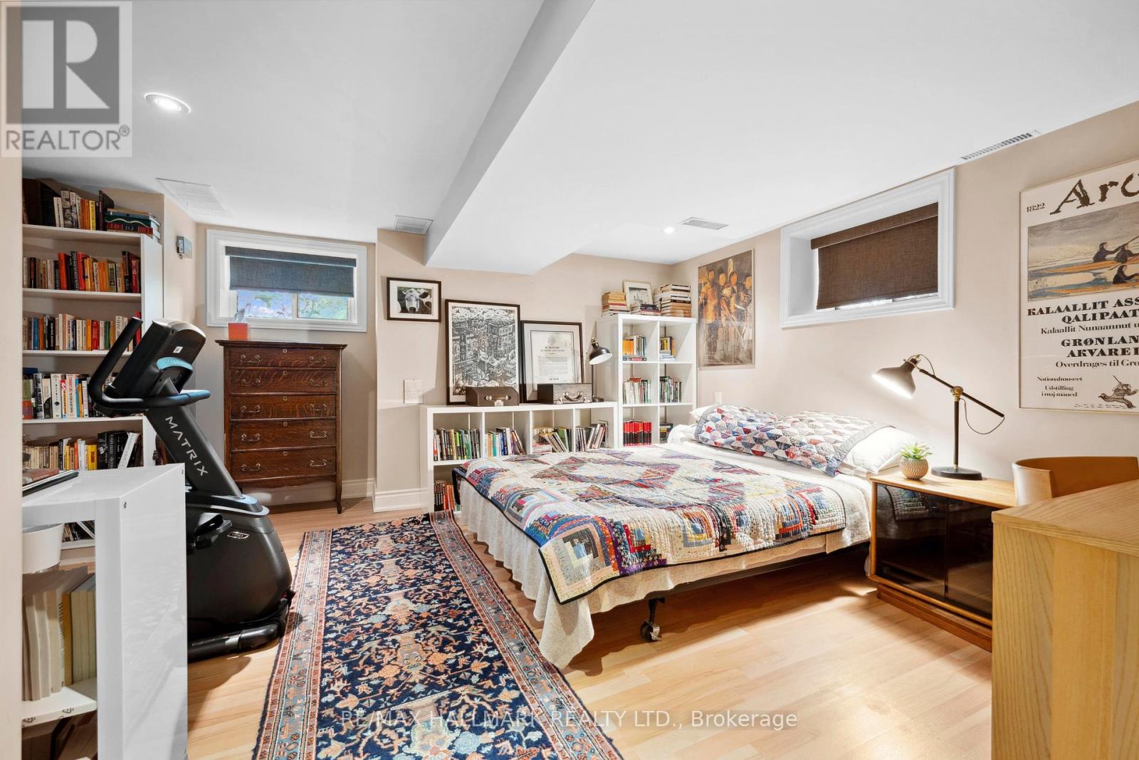 85 Sorauren Avenue, Toronto, Ontario  M6R 2E1 - Photo 42 - W12418005