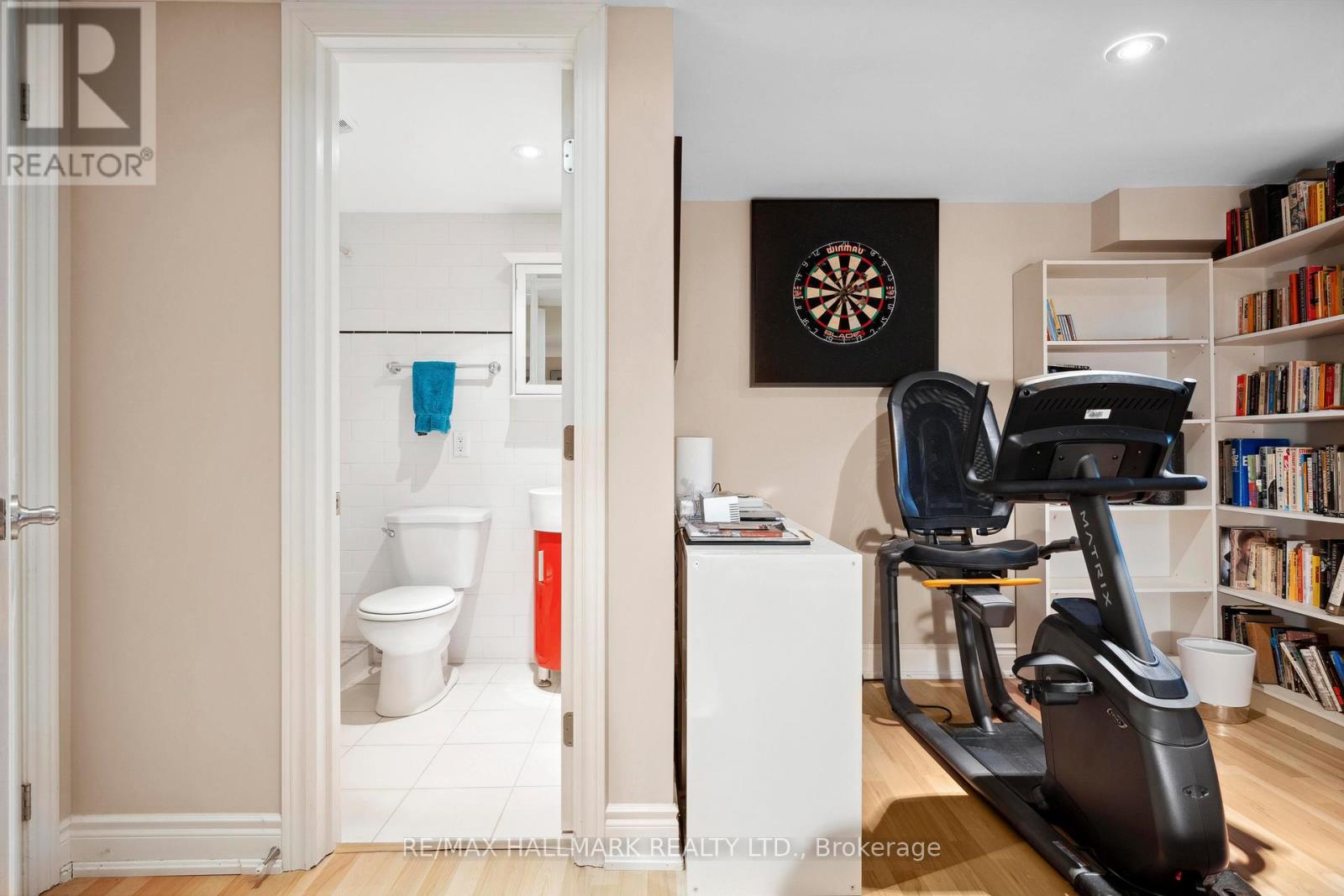85 Sorauren Avenue, Toronto, Ontario  M6R 2E1 - Photo 46 - W12418005
