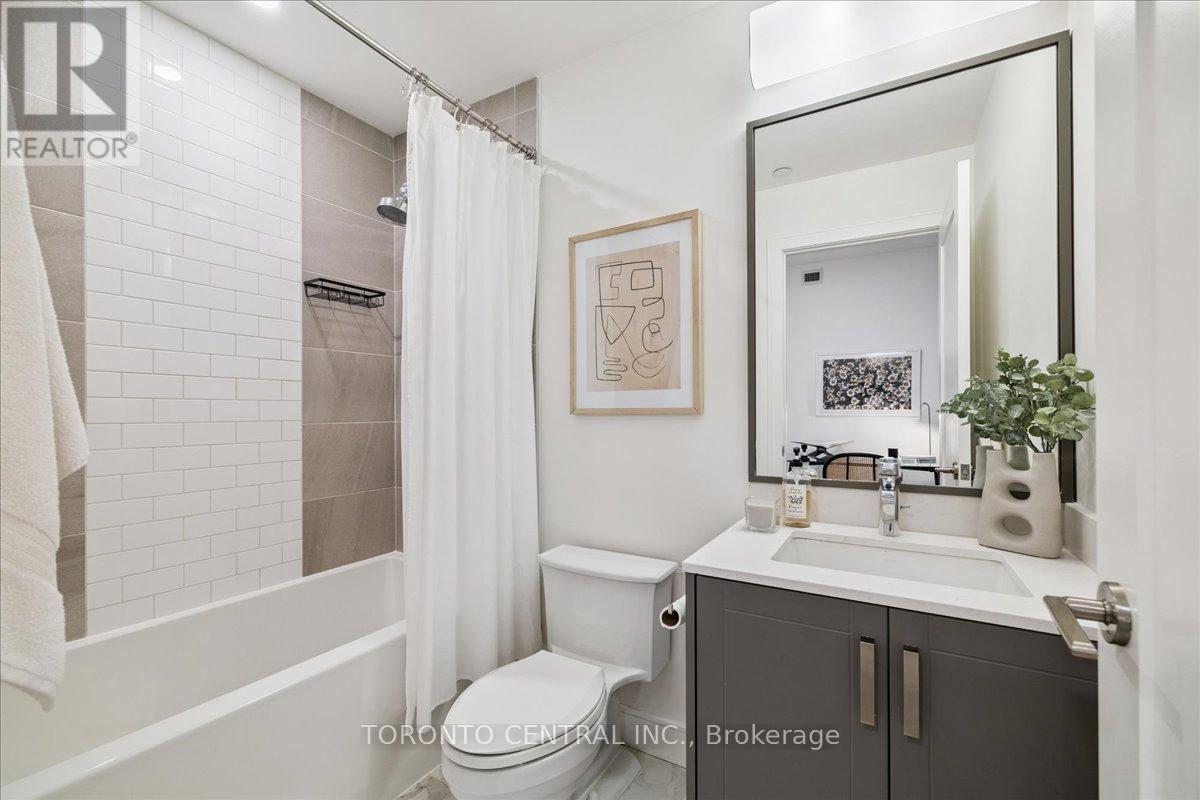 237 - 1575 Lakeshore Road W, Mississauga, Ontario  L5J 1J4 - Photo 20 - W12418023