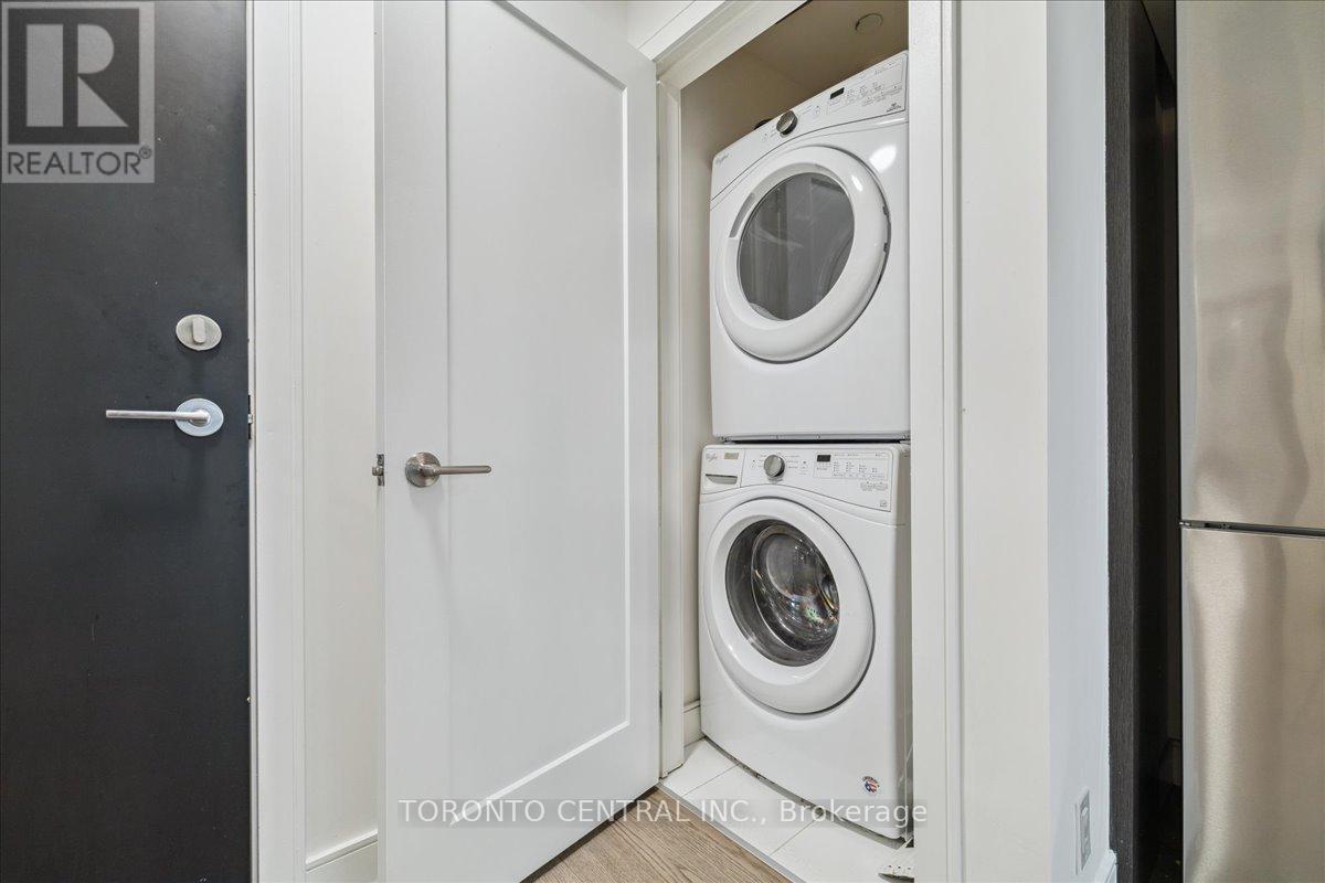 237 - 1575 Lakeshore Road W, Mississauga, Ontario  L5J 1J4 - Photo 21 - W12418023