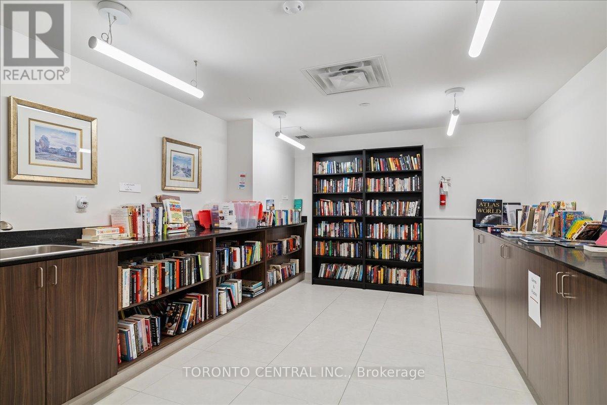 237 - 1575 Lakeshore Road W, Mississauga, Ontario  L5J 1J4 - Photo 28 - W12418023