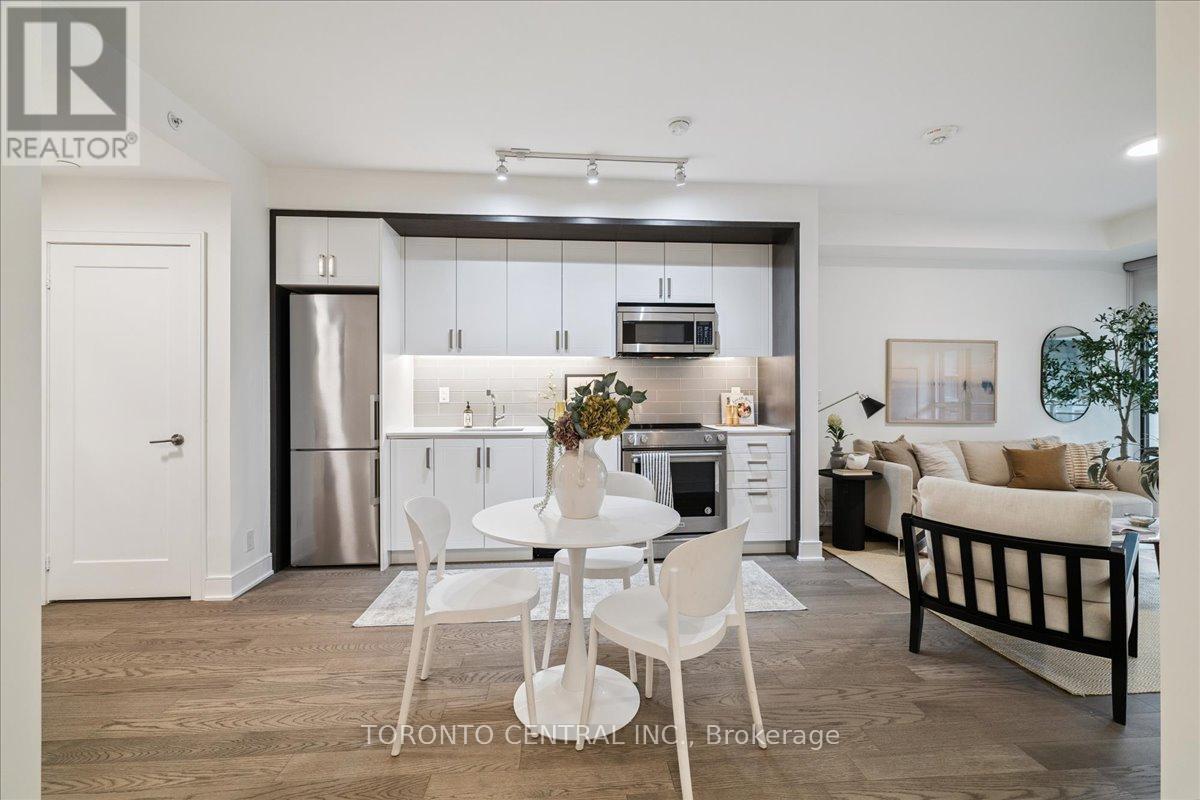 237 - 1575 Lakeshore Road W, Mississauga, Ontario  L5J 1J4 - Photo 7 - W12418023