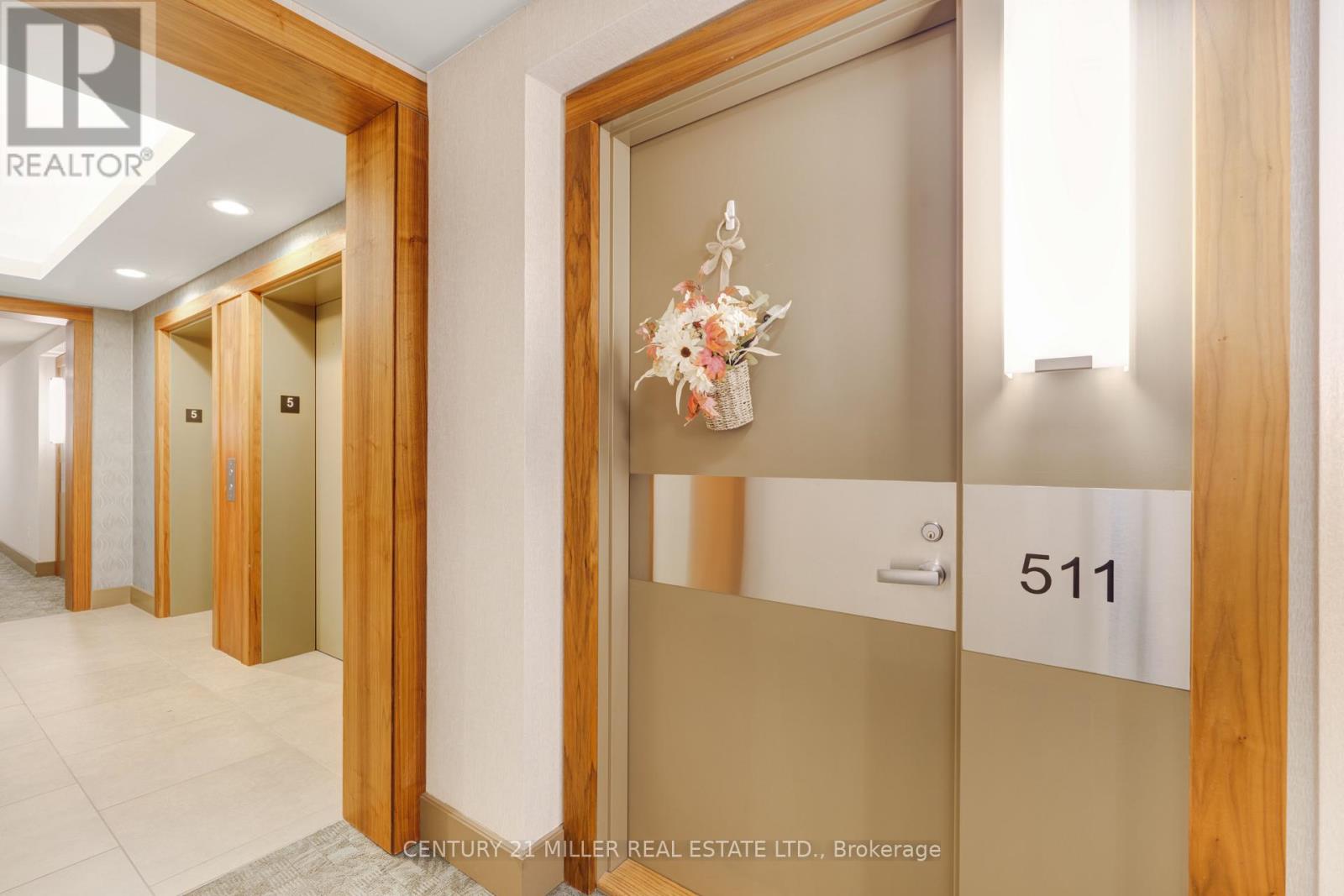 511 - 3500 Lakeshore Road W, Oakville, Ontario  L6L 0B4 - Photo 7 - W12418030
