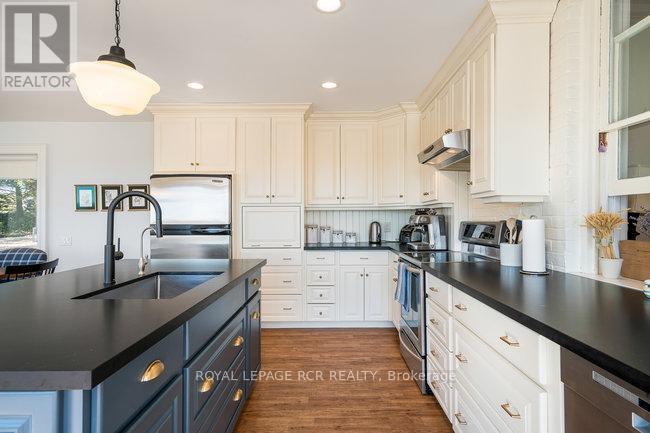 798377 Third Line, Mulmur, Ontario  L9V 0H8 - Photo 8 - X12418002