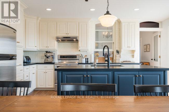 798377 Third Line, Mulmur, Ontario  L9V 0H8 - Photo 9 - X12418002