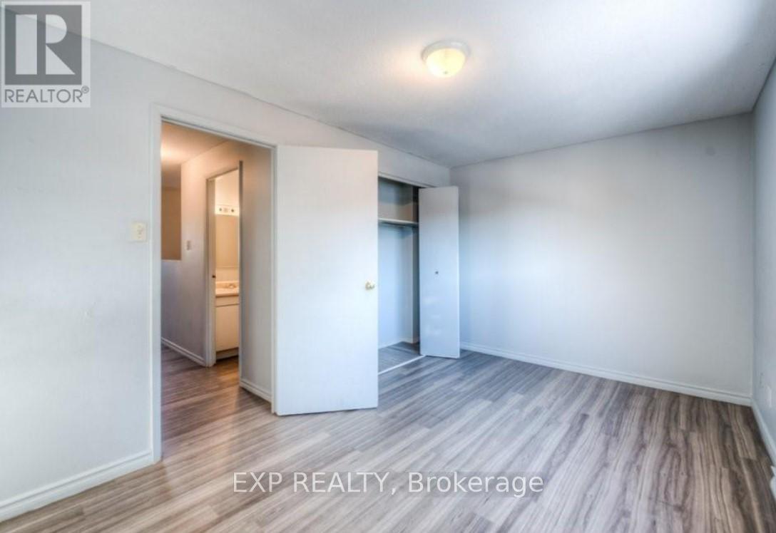 42 - 1200 Courtland Avenue E, Kitchener, Ontario  N2C 1K7 - Photo 12 - X12418020