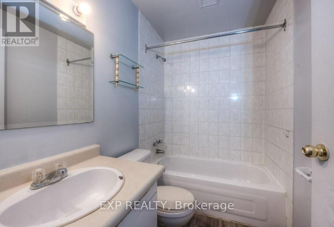 42 - 1200 Courtland Avenue E, Kitchener, Ontario  N2C 1K7 - Photo 13 - X12418020
