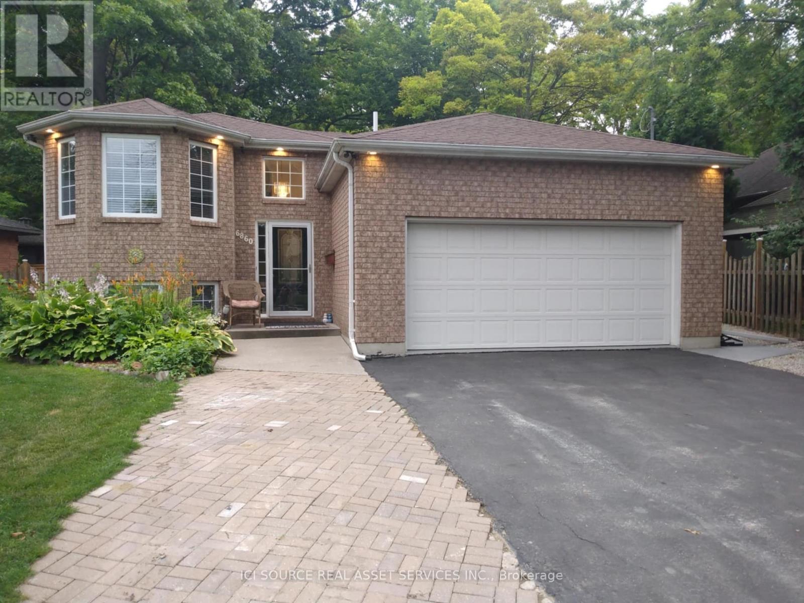 6860 Matchette Road, Lasalle, Ontario  N9J 3H7 - Photo 2 - X12418024