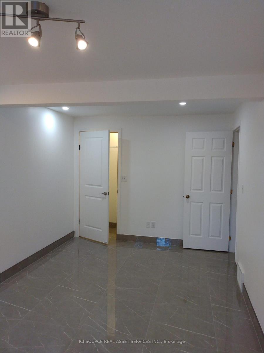 6860 Matchette Road, Lasalle, Ontario  N9J 3H7 - Photo 23 - X12418024