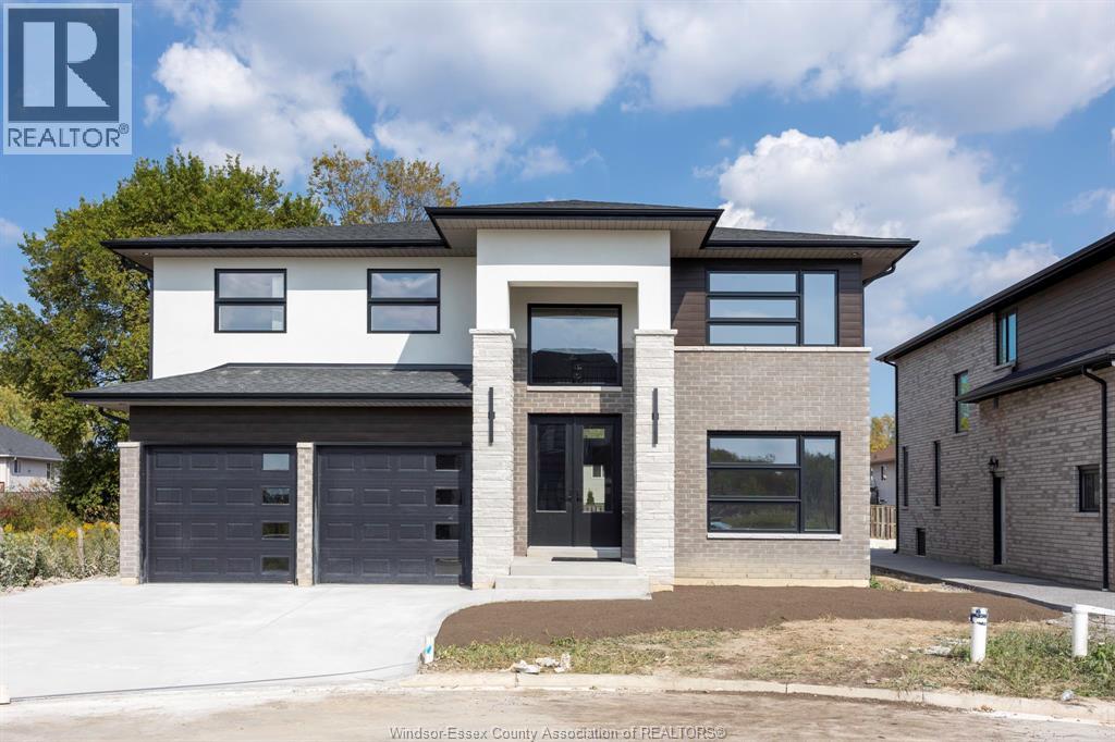 MLS# 25024019: 3654 SUTTON AVENUE, Windsor, Canada
