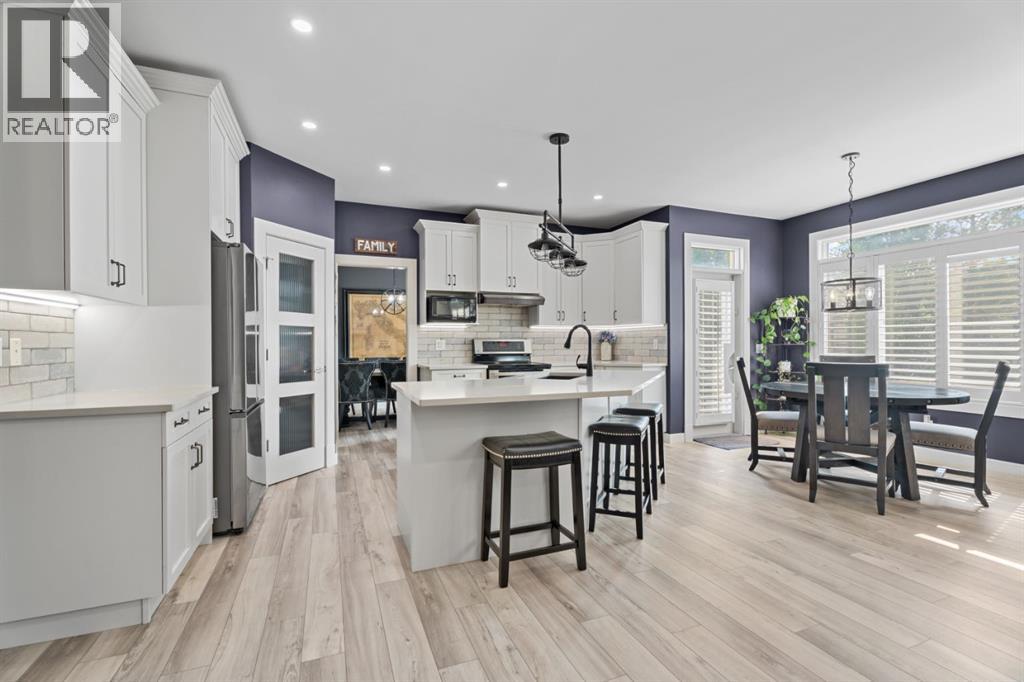 15 Drake Landing Drive, Okotoks, Alberta  T1S 2M7 - Photo 5 - A2255305