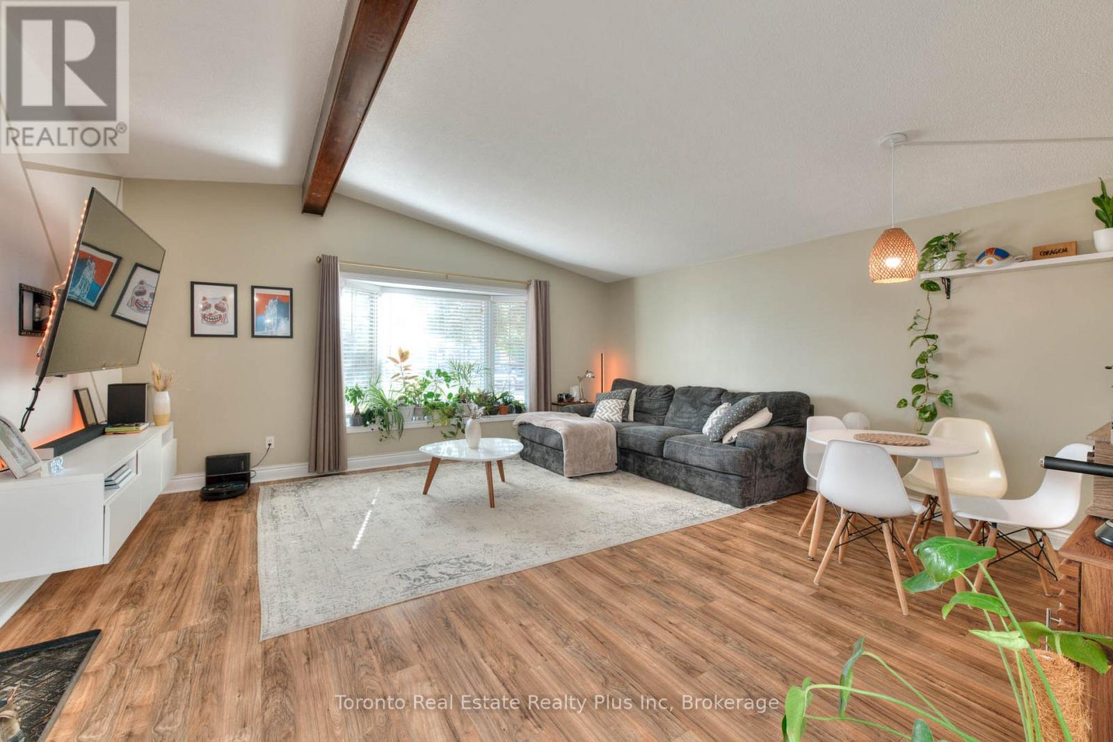 62 Greendale Crescent, Kitchener, Ontario  N2A 2R6 - Photo 10 - X12418052