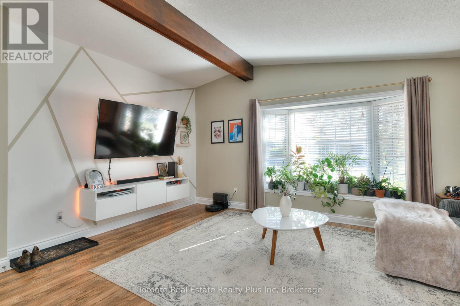 62 Greendale Crescent, Kitchener, Ontario  N2A 2R6 - Photo 12 - X12418052