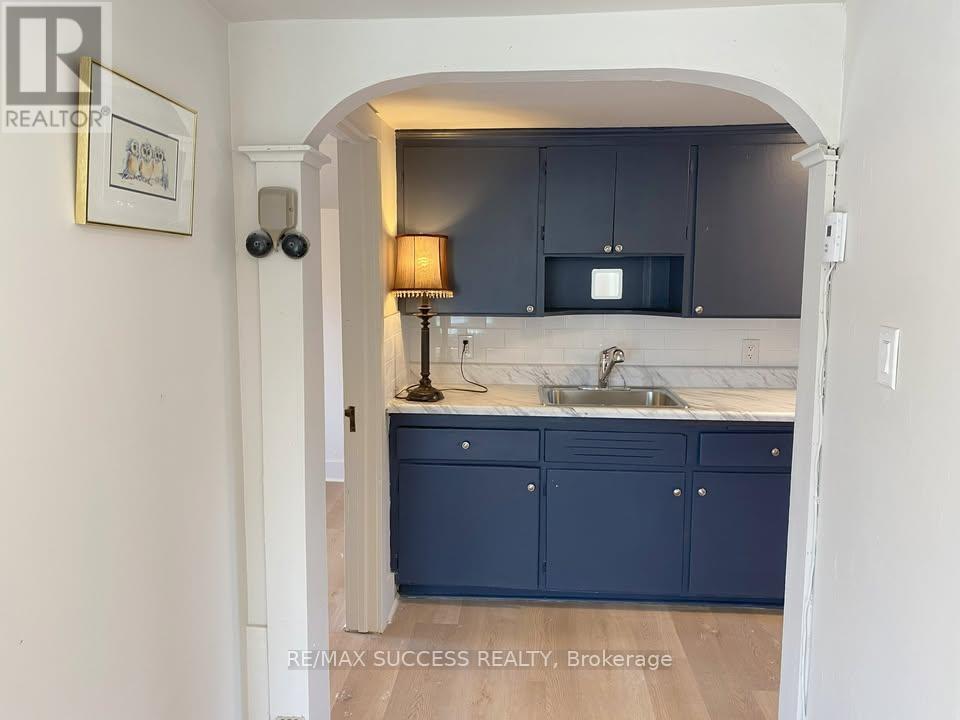 192 Lincoln Road W, Fort Erie, Ontario  L0S 1B0 - Photo 25 - X12418056