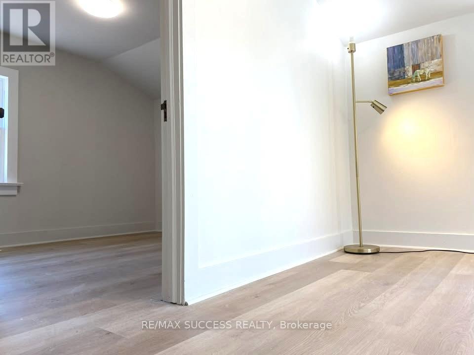 192 Lincoln Road W, Fort Erie, Ontario  L0S 1B0 - Photo 27 - X12418056