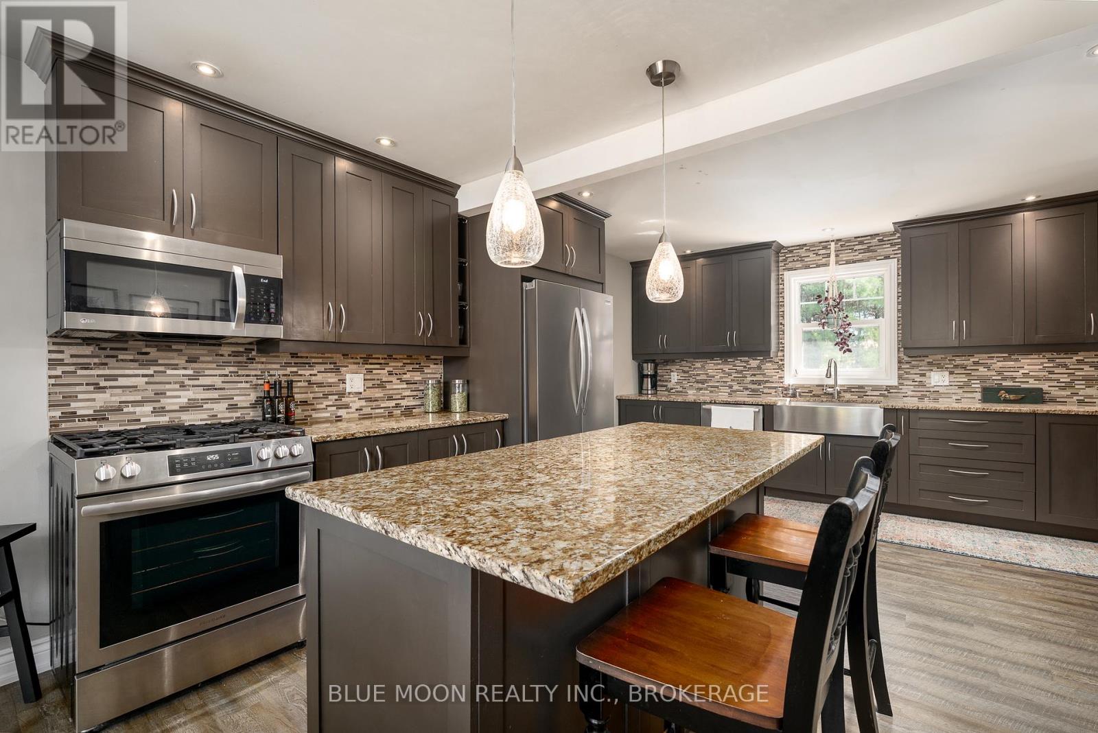 632 Love Road, Loyalist, Ontario  K0K 3N0 - Photo 13 - X12418067