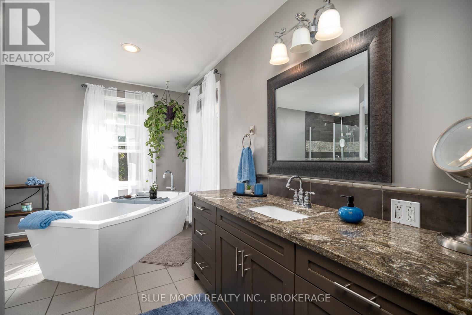 632 Love Road, Loyalist, Ontario  K0K 3N0 - Photo 24 - X12418067
