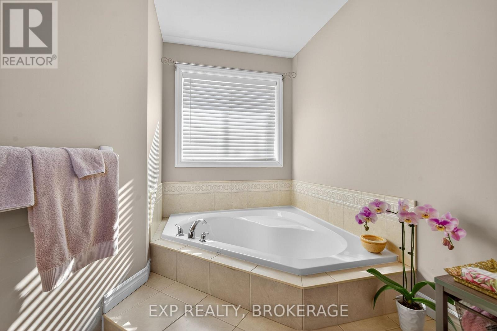 230 Honeywood Avenue, Kingston, Ontario  K7K 7L4 - Photo 26 - X12418070