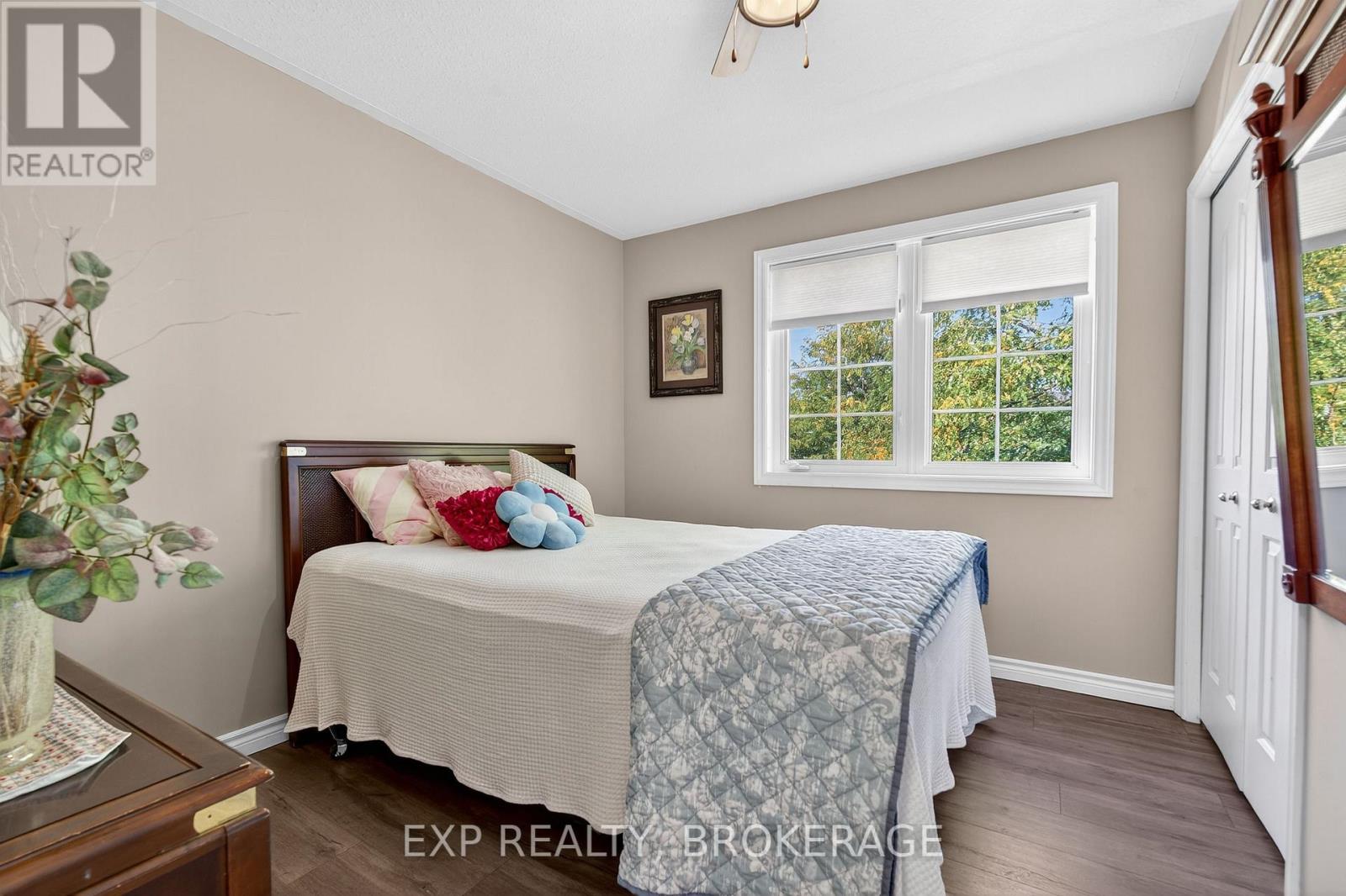 230 Honeywood Avenue, Kingston, Ontario  K7K 7L4 - Photo 31 - X12418070