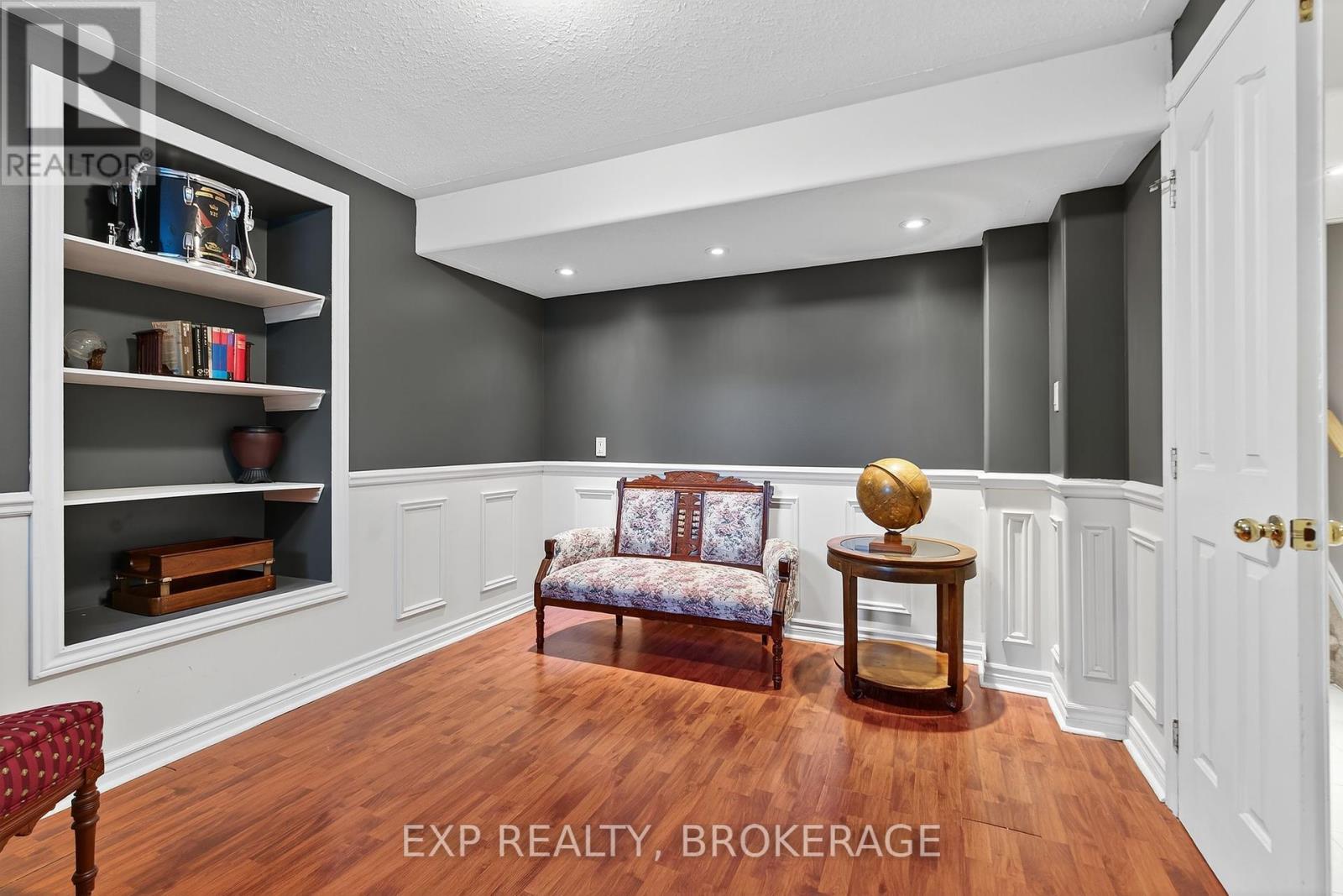 230 Honeywood Avenue, Kingston, Ontario  K7K 7L4 - Photo 36 - X12418070