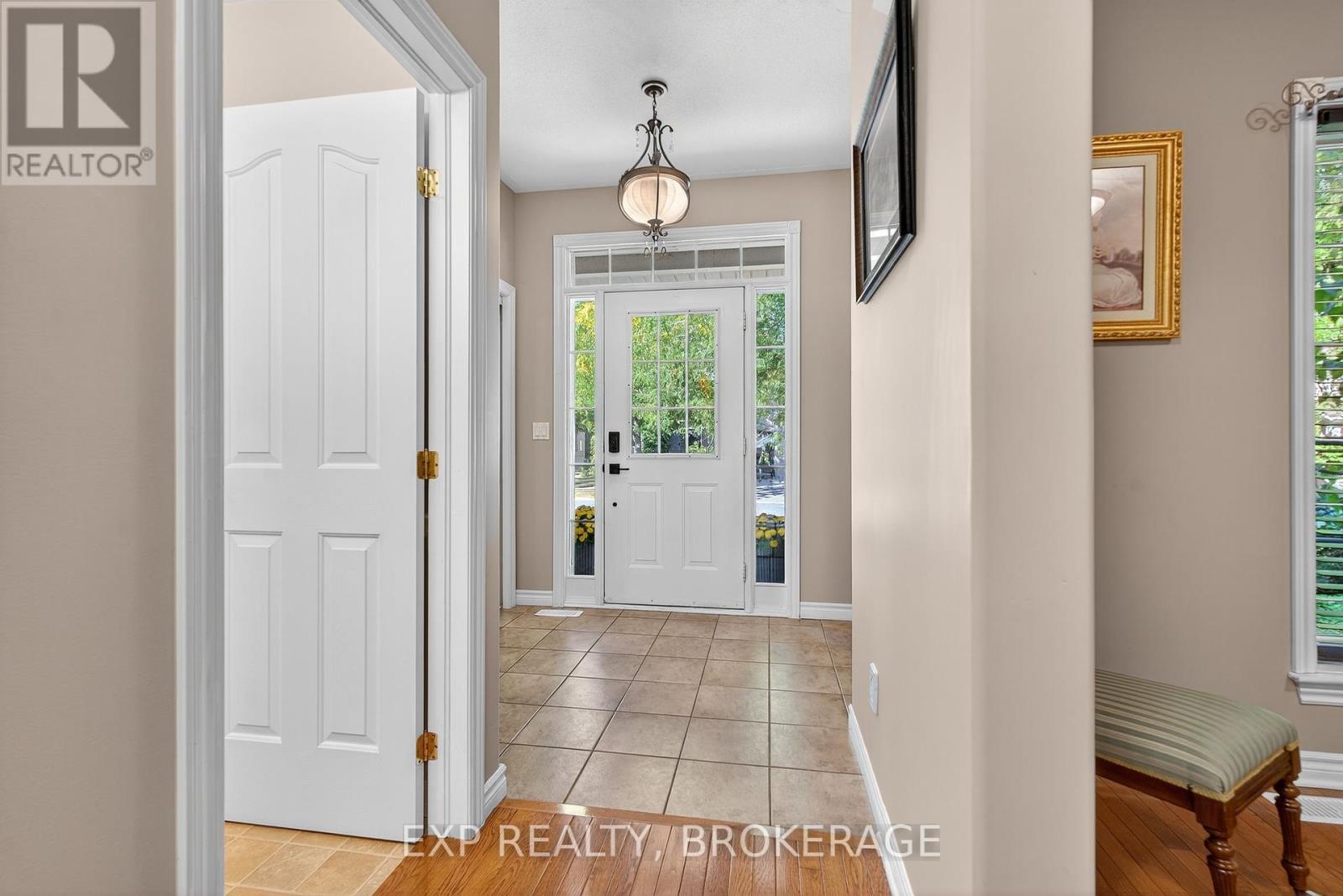 230 Honeywood Avenue, Kingston, Ontario  K7K 7L4 - Photo 4 - X12418070