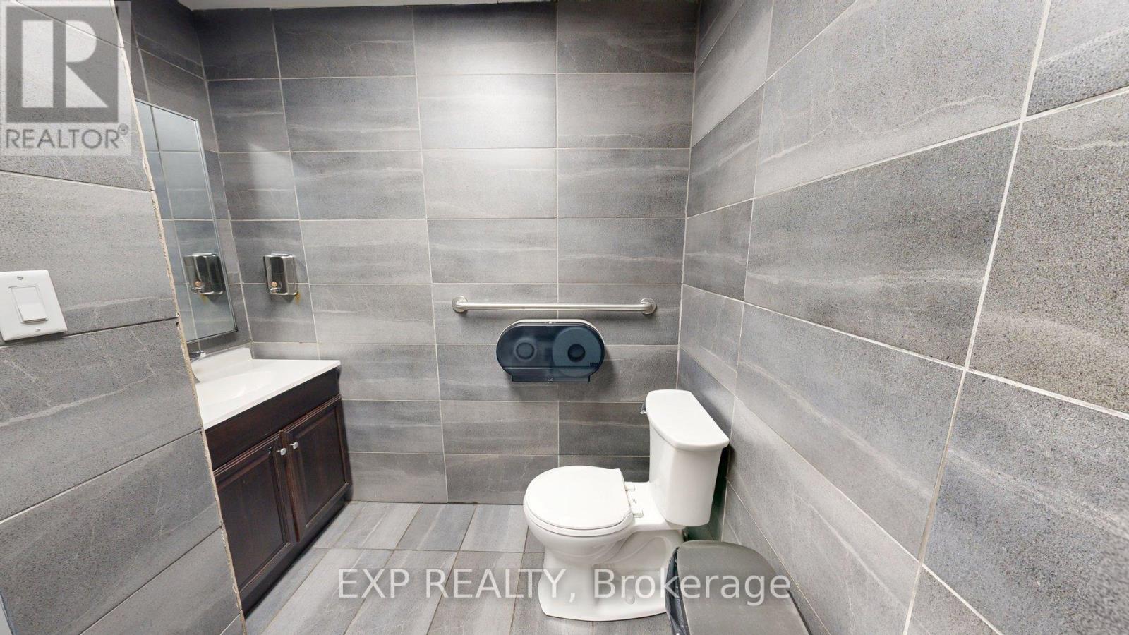 224 Graham Road, West Elgin, Ontario  N0L 2P0 - Photo 14 - X12418092