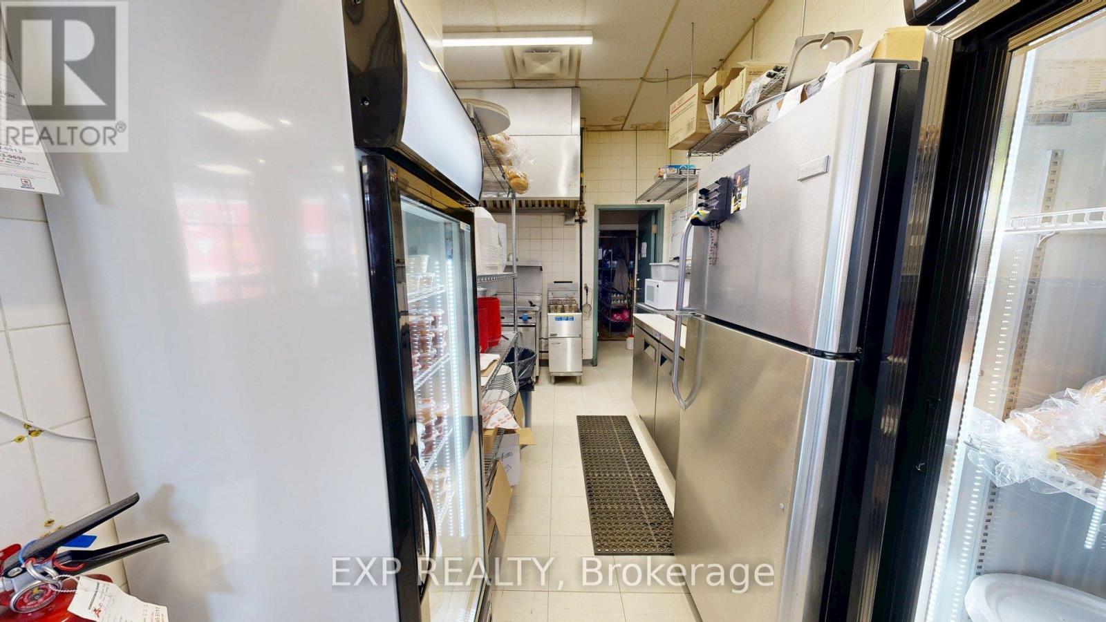 224 Graham Road, West Elgin, Ontario  N0L 2P0 - Photo 19 - X12418092