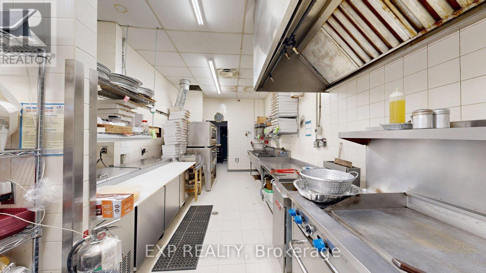 224 Graham Road, West Elgin, Ontario  N0L 2P0 - Photo 21 - X12418092