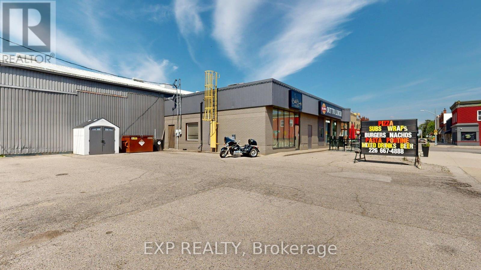 224 Graham Road, West Elgin, Ontario  N0L 2P0 - Photo 6 - X12418092