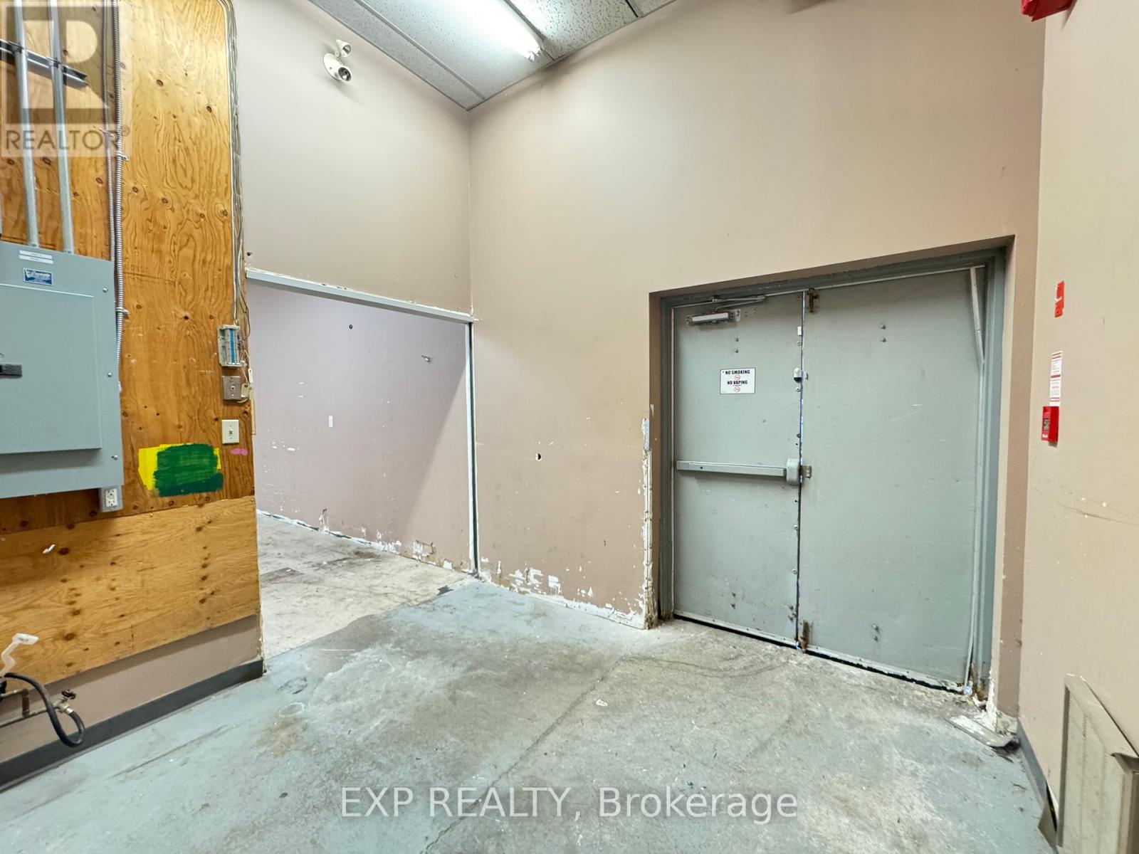 2 - 301 Oxford Street W, London North (North N), Ontario  N6H 1S9 - Photo 12 - X12418095