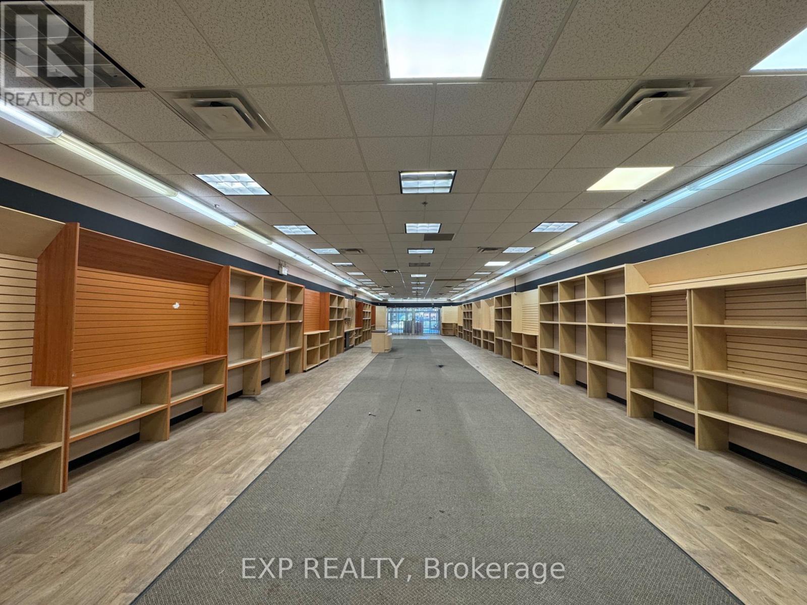 2 - 301 Oxford Street W, London North (North N), Ontario  N6H 1S9 - Photo 5 - X12418095